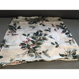 VILLEROY & BOCH  (4) 18 X 18  WINDSOR Christmas POLYESTER Dinner Napkins New